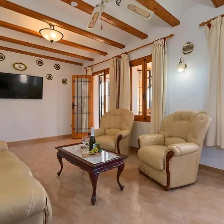 Pinecrest Villa *